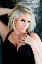 Джун Смит: 639x960 / 93 Кб