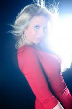 Джун Смит: 639x960 / 58 Кб