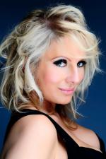 Джун Смит: 640x960 / 136 Кб