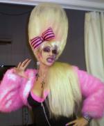 Джун Смит: 443x532 / 40 Кб