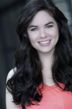 Кортни Линн Лэйкин: 1363x2048 / 337 Кб