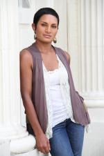 Нади Беренджер: 1365x2048 / 287 Кб