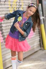 Эннмари Аркури: 350x525 / 38 Кб