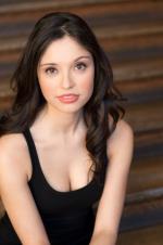 Мара Хернандез: 455x684 / 37 Кб