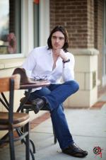 Кристофер Тиаб: 1365x2048 / 302 Кб