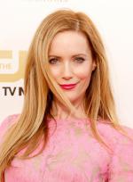 Лесли Манн: 1512x2048 / 468 Кб