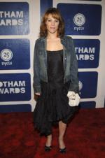 Лили Тейлор: 266x400 / 25 Кб