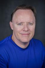 Дэн Мерфи: 1360x2048 / 296 Кб