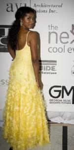 Ники Баггс: 502x1008 / 101 Кб