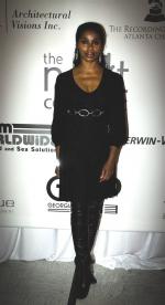 Ники Баггс: 523x960 / 73 Кб