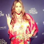 Лиана Мендоза: 500x500 / 62 Кб