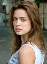 Натали Рапти Гомес: 394x541 / 44 Кб