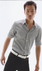 Холден Вонг: 365x604 / 39 Кб