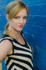 Лаура Хантер: 678x1024 / 97 Кб