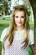 Лаура Хантер: 678x1024 / 191 Кб