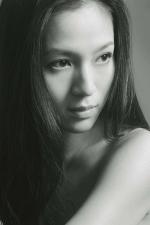 Грэйс Хуан: 1371x2048 / 594 Кб