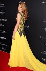 Мишель Селеста: 386x586 / 47 Кб