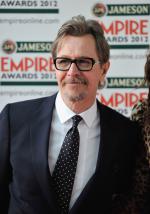 Гэри Олдман: 1442x2048 / 399 Кб