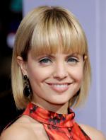 Мена Сувари: 640x843 / 87 Кб