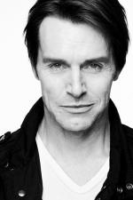 Кевин Ховарт: 367x550 / 34 Кб