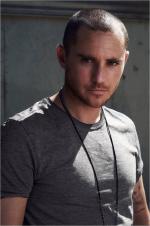 Дерек Мадьяр: 861x1296 / 169 Кб