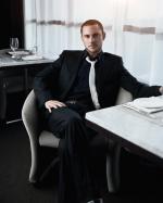 Дерек Мадьяр: 500x621 / 31 Кб