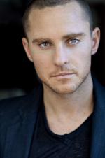 Дерек Мадьяр: 533x800 / 51 Кб