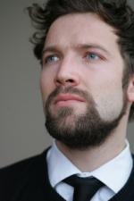 Томас Спенсер: 640x960 / 62 Кб