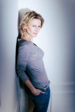 Астрид Ветналл: 640x960 / 63 Кб