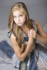 Алекса Блэр Робертсон: 683x1024 / 88 Кб