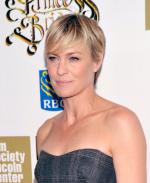 Робин Райт : 640x779 / 72 Кб