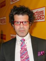 Дэниэл Рэймонт: 732x960 / 78 Кб