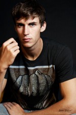 Гарретт Тьерри: 560x841 / 83 Кб