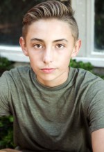 Тревор Остин Питерсон: 400x586 / 45 Кб