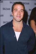 Джереми Пивен: 264x400 / 14 Кб