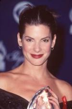 Сандра Буллок: 267x400 / 15 Кб