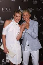 Порша де Росси: 266x400 / 23 Кб