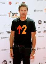 Тим Дейли: 291x400 / 22 Кб