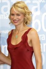 Наоми Уоттс: 267x400 / 21 Кб