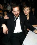 Мэгги Джилленхол: 327x400 / 25 Кб