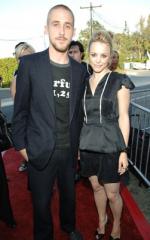 Рэйчел МакАдамс: 251x400 / 25 Кб