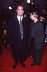 Мэттью Перри: 261x400 / 16 Кб