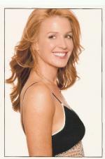 Поппи Монтгомери: 426x640 / 49 Кб