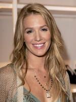 Поппи Монтгомери: 300x400 / 28 Кб