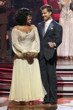 Ниси Нэш: 427x640 / 53 Кб