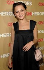 Рейчел Ли Кук: 251x400 / 20 Кб