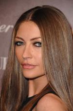 Ребекка Гэйхарт: 266x400 / 27 Кб