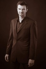 Коста Ронин: 666x1000 / 33.44 Кб