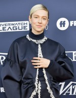 Хантер Шафер: 799x1024 / 67 Кб