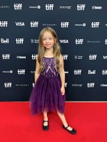 Эмили Митчелл: 768x1024 / 72 Кб